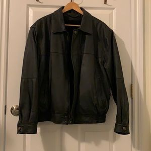 COPY - Men’s leather jacket size large 42 -44